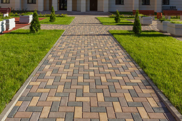 Best Local Driveway Pavers  in Tokeneke, CT